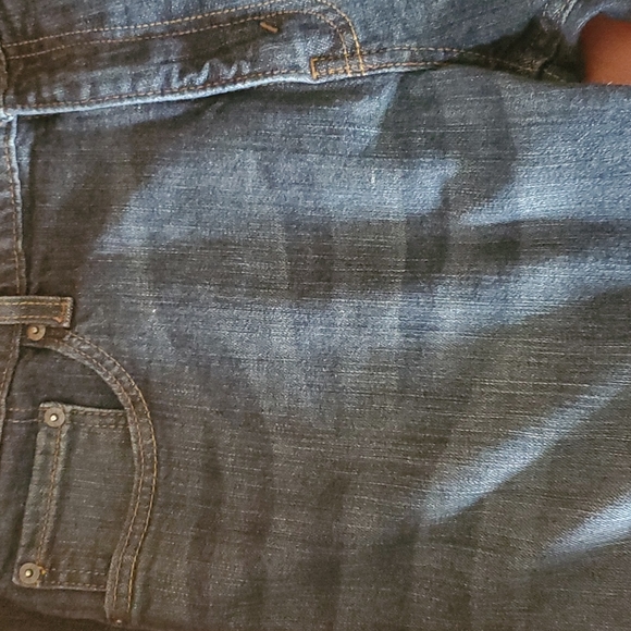 Levi's 38x30 straight leg jeans - Picture 2 of 9